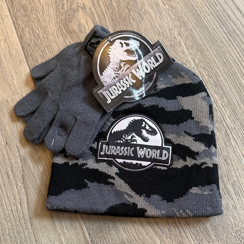 Free with bundle Jurassic World Gray Camo Beanie and Gloves Set